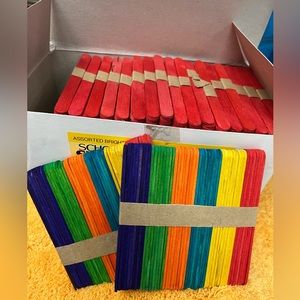 1000 Popsicle sticks assorted colors box full of craft wood project pieces -50